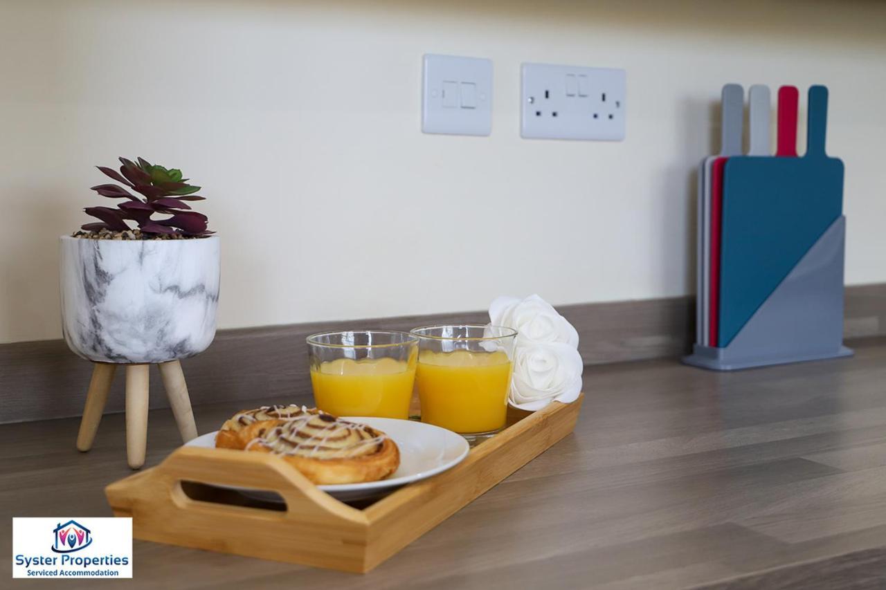 Syster Properties Serviced Accommodation Leicester 5 Bedroom House Glen View Extérieur photo