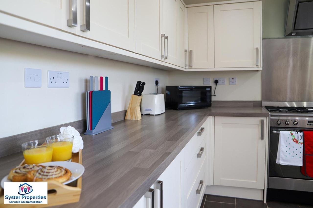 Syster Properties Serviced Accommodation Leicester 5 Bedroom House Glen View Extérieur photo