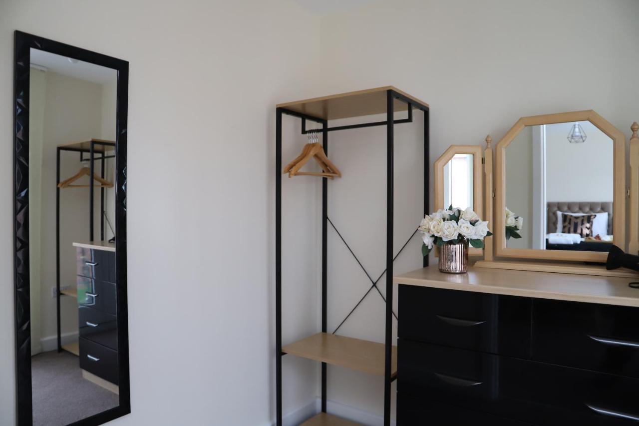Syster Properties Serviced Accommodation Leicester 5 Bedroom House Glen View Extérieur photo